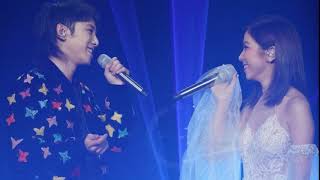 ENG SUB歌手2018总决赛 华晨宇Hua Chenyu和邓紫棋G E M 共同演唱 光年之外 Light years away Lyric Video 歌词版
