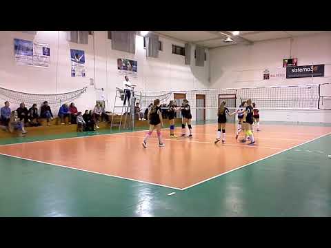2DF helvia recina- esavolley 3-2(3)