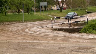 Sárlavina nehezítette a közlekedést