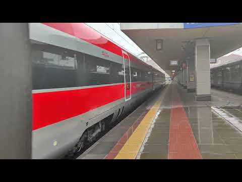 Frecciarossa1000 in partenza da Torino Porta Nuova