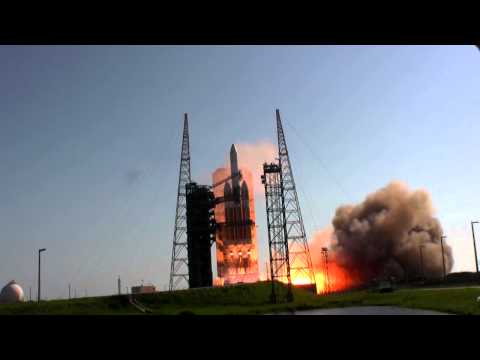 Delta IV Heavy NROL-15 launch taken from Launch Pad