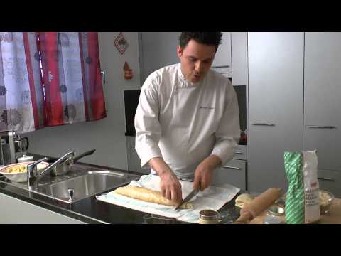 Make your own apple strudel! This recipe is addictive!