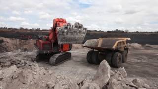 Pásová rypadla Hitachi EX 8000