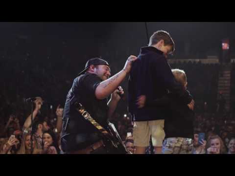 Lee Brice’s Boys Surprise Him On Stage in Evansville, IN