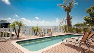 preview picture of video 'Vacation Rental - 2BR Island Condo - Bradenton Beach, FL'