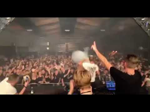 This is BEACHBAG.   Live