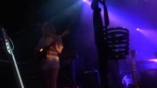 Smoke Fairies - Song 1 - Live @ La Flèche d'Or Paris   04 04 2014