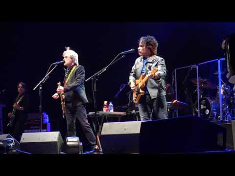 Adult Education, Hall and Oates, Puyallup, WA, 2019