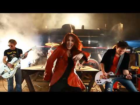 Jayne Denham - Addicted to the Diesel