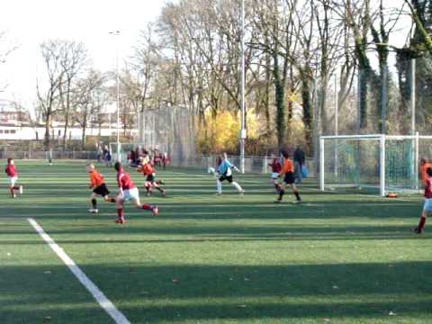 v.v.De Meern bekerwedstrijd Zwaluwen Utrecht E2 - De Meern E1    21-11-2009