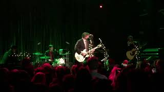 BW Walking In A Winter Wonderland