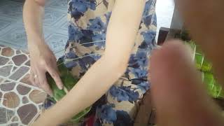 preview picture of video 'Bánh tét Cô Hường - cách buộc bánh nhanh và đơn giản. 0369341134'