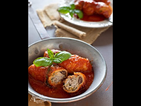 INVOLTINI DI CARNE AL SUGO con OLIVE E CAPPERI