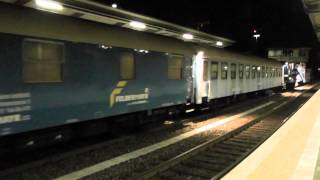 preview picture of video 'Eisenbahn-Europa - SMS-SIEMAG Schwertransport in Kreuztal 27-07-2012 00.30'
