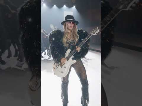 Warning: Orianthi's guitar solo may cause spontaneous dancing, screaming, and chills.
