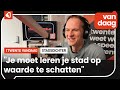 Jos Eertink zwaait af als stadsdichter van Enschede