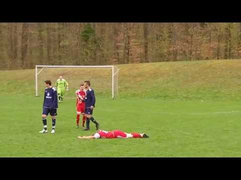 Grobes Foulspiel ....