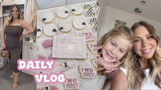 Vlog - packing orders, content day & making pizzas