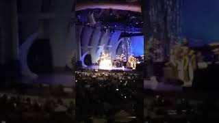 Diana Ross comes out on a swing LIVE in Concert