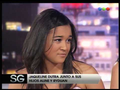 Jaqueline Dutra with her children - Susana 07