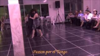 ANITA MONTEAGUDO y PABLO RETAMAR bailando el Vals CON TUS BESOS en FLOREAL MILONGA