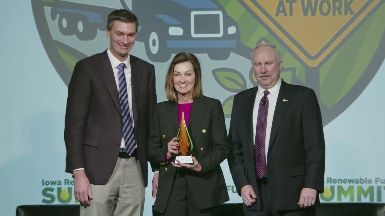 Gov. Reynolds Awarded Lifetime Champion of Renewable Fuels Award |  26 Iowa Renewable Fuels Summit
