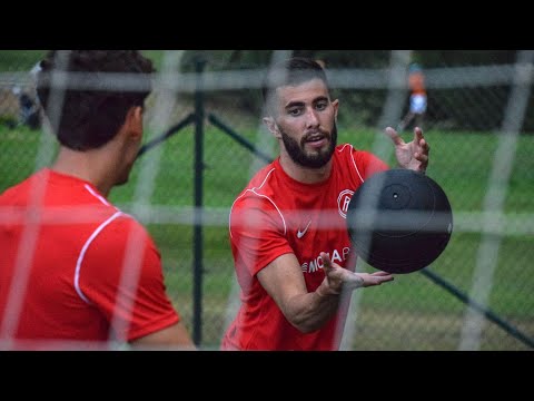 ⚽️🏋🏻‍♂️ Primer dia a la oficina | Jandro Orellana i Jacobo ja coneixen els seus nous companys