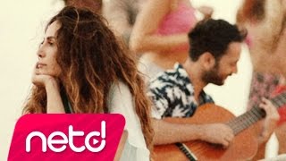 Emirhan Cengiz feat. Betül Demir - Hacıyatmaz