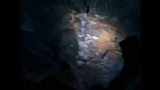 preview picture of video 'batu perkasa di dalam gua pindul yogyakarta'