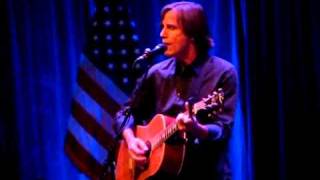 Jackson Browne plays Obama fundraiser with backing singers