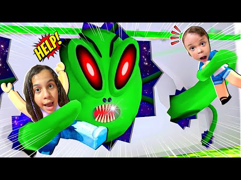 SARAH E ELOAH NO JOGO DO ALIENIGÊNA ! - Mr Alien's Area 51 (Scary Obby) ROBLOX