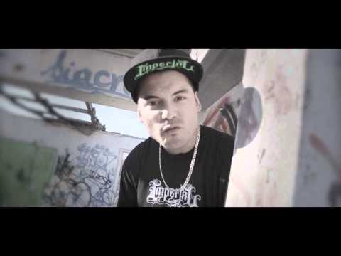 ESNOU DIABLILLO EN TU HOMBRO