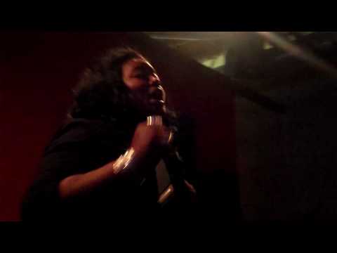 Deucie Performing Live - Apostrophe Lounge - 2