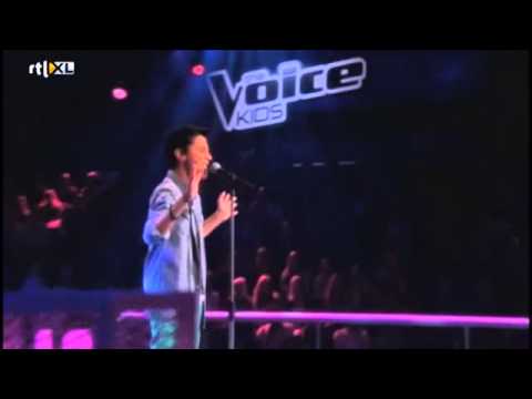 Ayoub   Jar of Hearts   The Voice Kids Holland 2014   Sing Off[1]