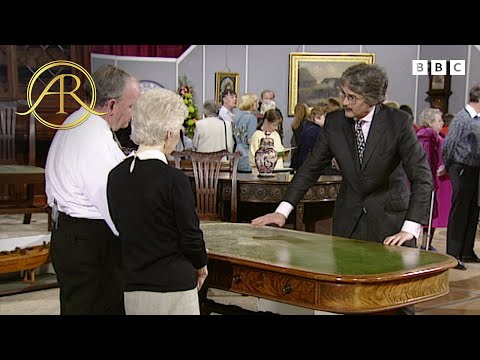 'Big Mistake' Ruins Value of Regency Table | Antiques Roadshow