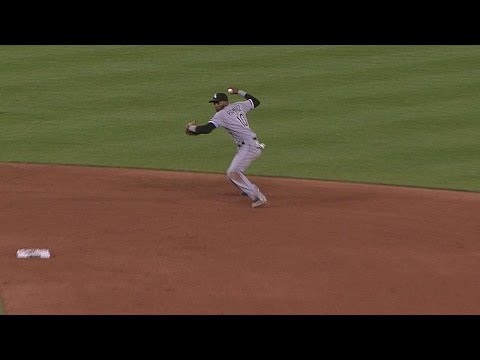 CWS@DET: Alexei makes a diving stop on a grounder