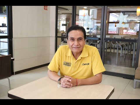 En🎥 Entrevista con Antonio Izquierdo, Supervisor de Servicio en Carl's Jr.