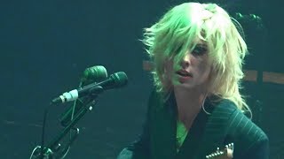 Wolf Alice - Storms/White Leather/Space &amp; Time/Visions Of A Life/Fluffy, TivoliVredenburg 11-12-2018
