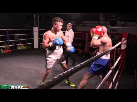 Graham Dowdall vs Szymon Holona - The Beginning
