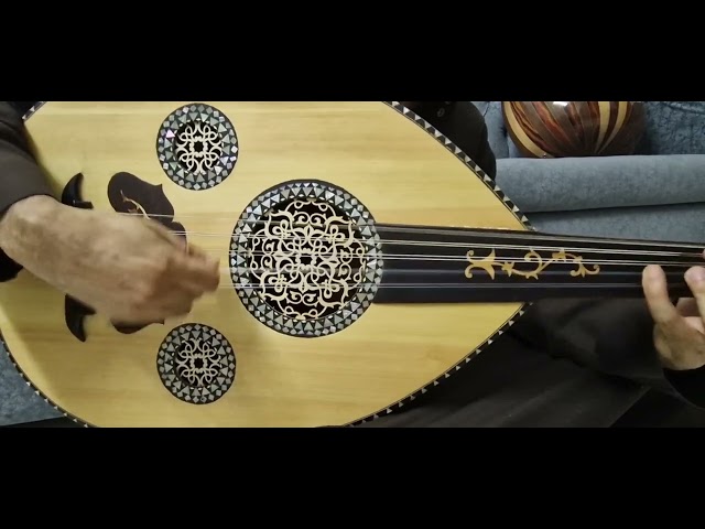 عود موسيقي - ثامر الاسمر 1055