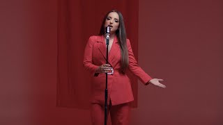 Artina Gashi - Zoti E Paska Shkru