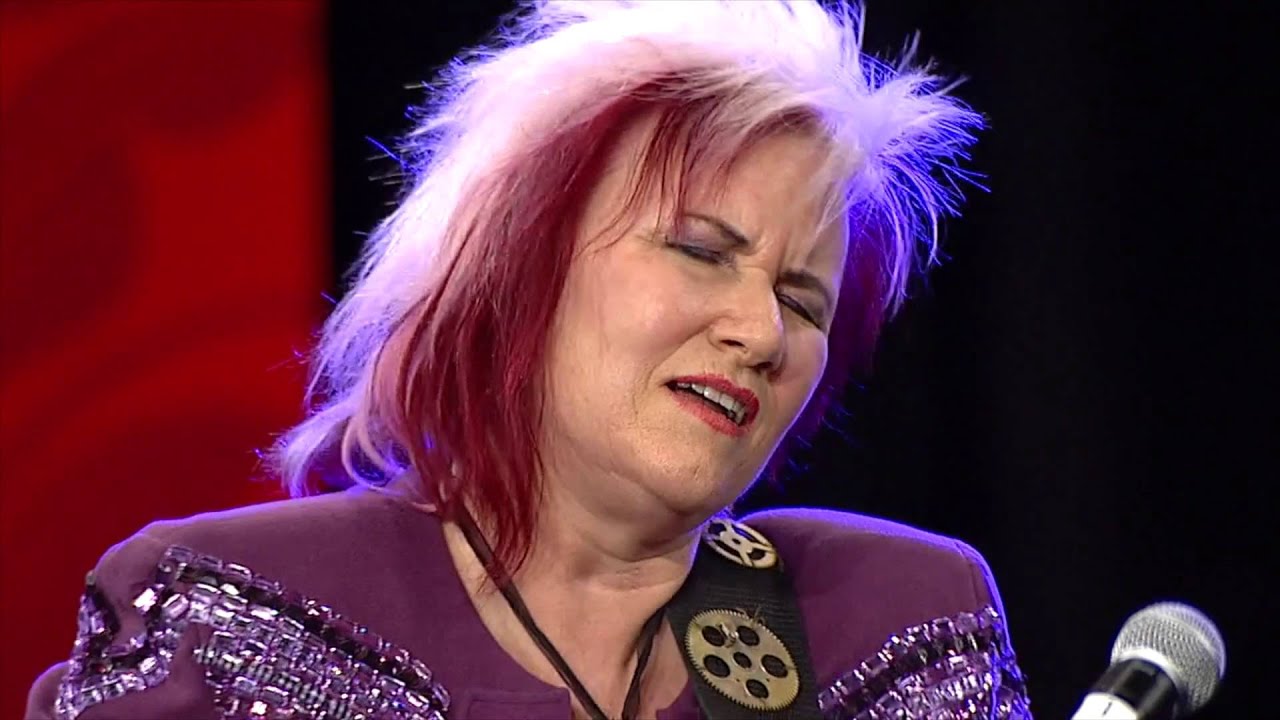 2016 She Rocks Awards: Jennifer Batten Performance - YouTube