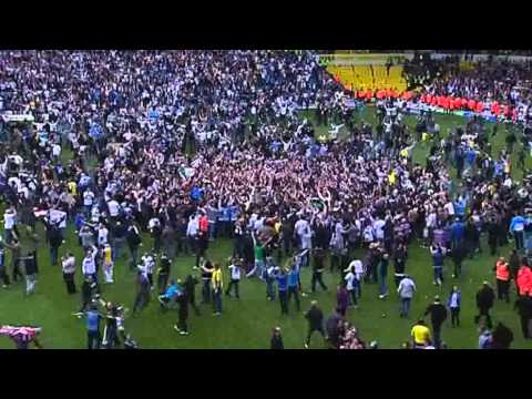 Leeds United - Marching On Together