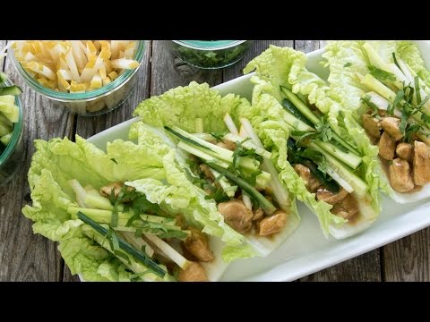 How to Make Peanut-Chicken Cabbage Wraps