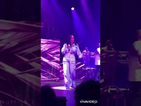 Amel Bent & Benny Adam - Lossa - Dôme de Paris 24.09.22