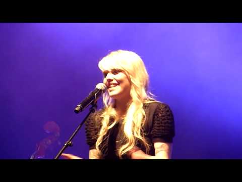 Coeur de Pirate - Lasso (Phoenix Cover) video thumbnail