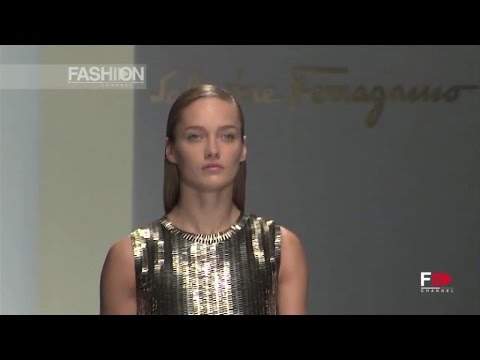 KARMEN PEDARU Model by FashionChannel