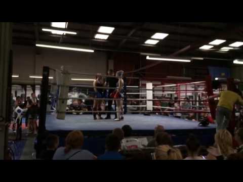 Julia Gorka (Fantom) vs Mya Keogh (Jai Sua Muay Thai) - 51kg K1 round 1 & 2
