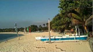 preview picture of video 'Pagudpud, Philippines - Beach'