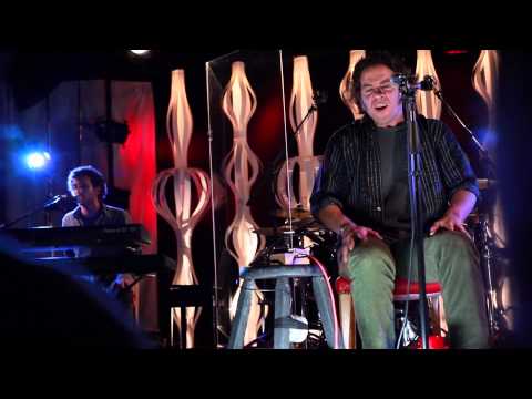 BUENOS MUCHACHOS - "He Never Wants To See You Once Again" (HD) // Autores en Vivo // Ciclo 2